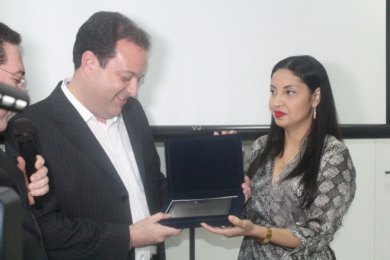 andré recebendo comenda da DPU.jpg