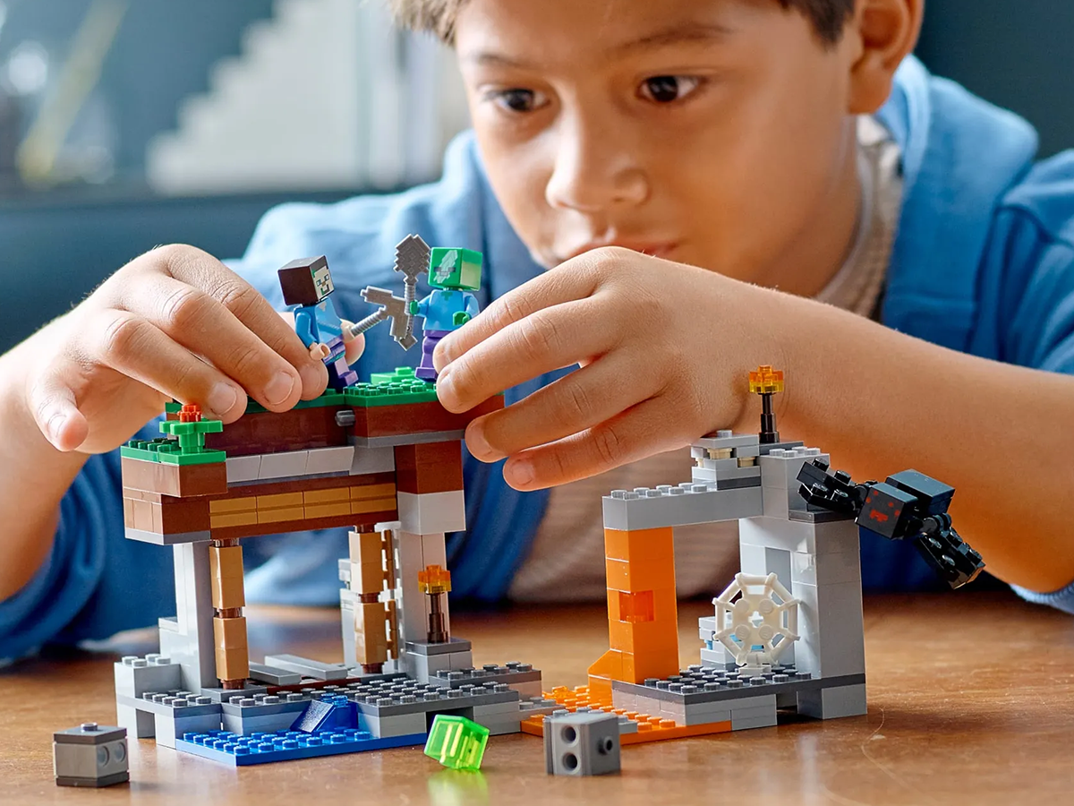 Lego Minecraft_.png