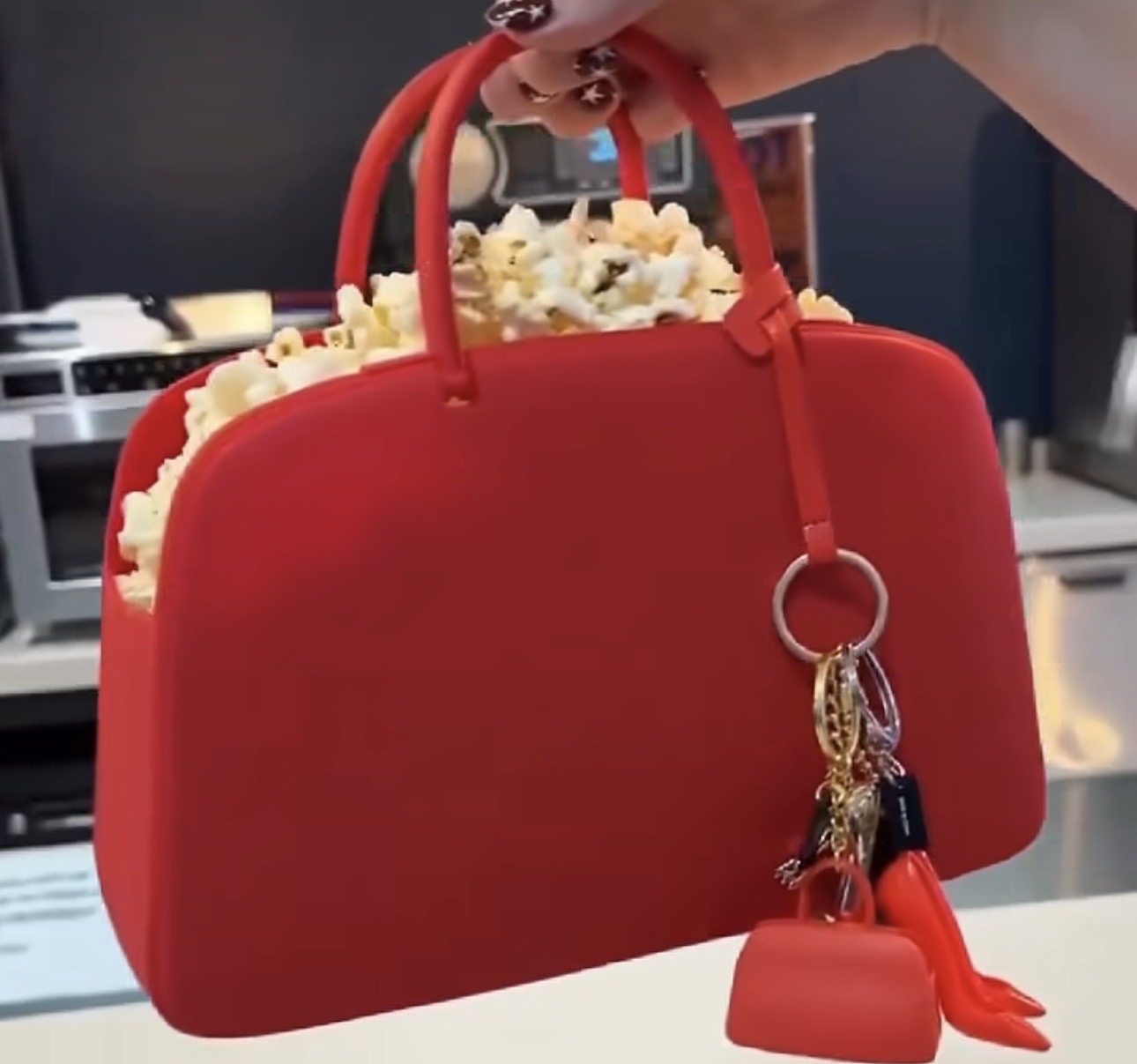Bolsa filme Prada.jpg