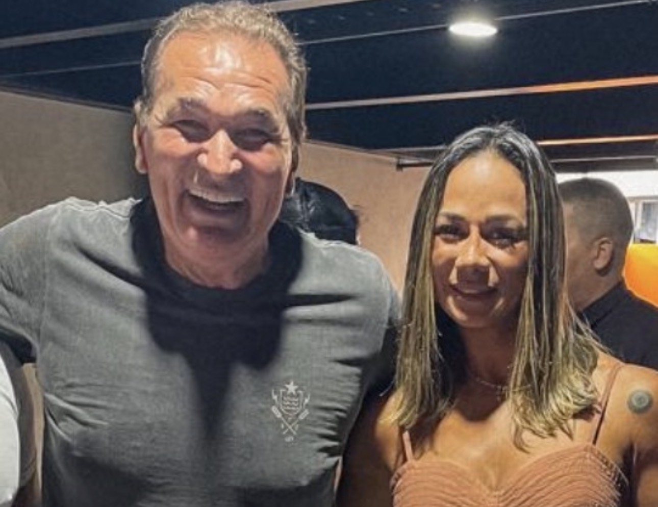 Paulo Bedeu e Isis Marques.jpg