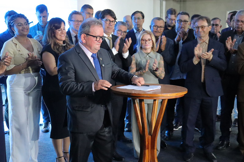 Marcos Andrade posse julho 2026.jpg