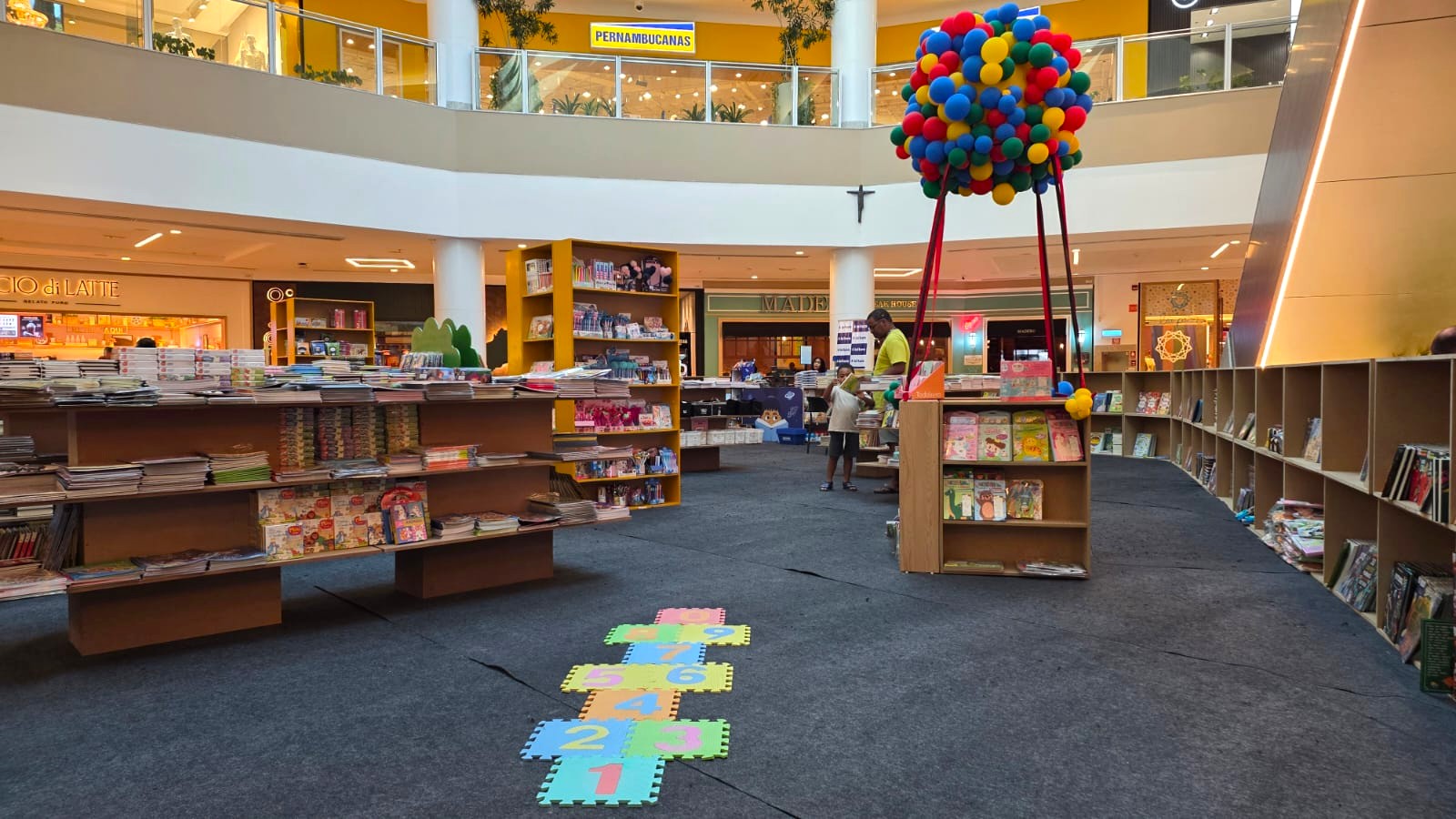 Feira de Livros da Leitura no RioMar.jpeg
