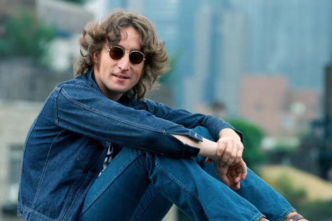 John Lennon.jpg